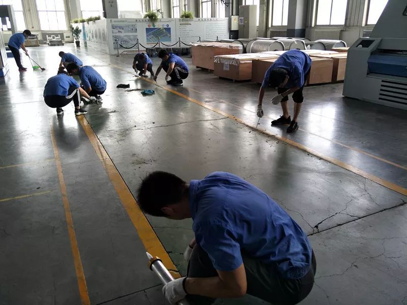 一線員工齊參與，車間通道煥然一新——記一次保潔改善活動